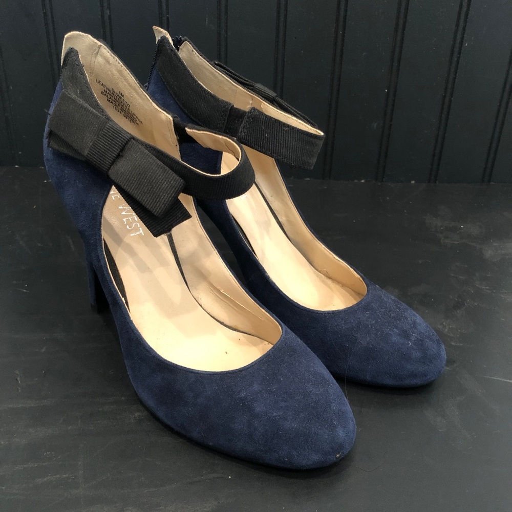 Nine West blue suede pumps ankle bow and zipper size 5